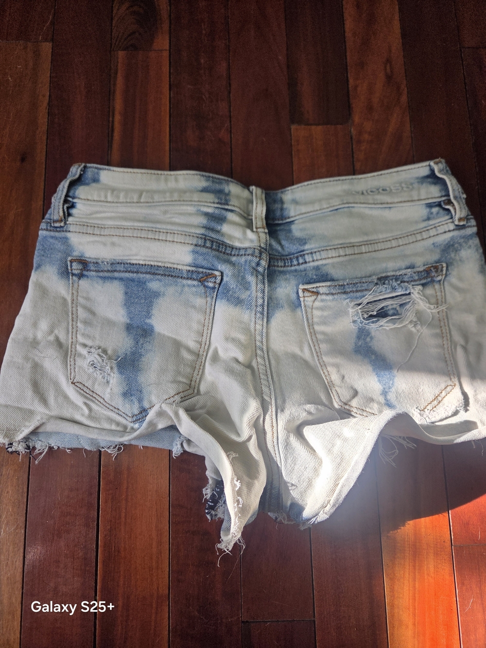 Vigoss Marley Short Light Blue Marble Distressed Denim Shorts Size 26